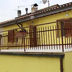 Il Silenzio Delle Colline Umbre - Vicino * تودي