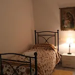 Il Silenzio Delle Colline Umbre - Vicino * Τόντι