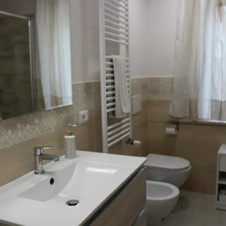 Il Silenzio Delle Colline Umbre - Vicino Todi