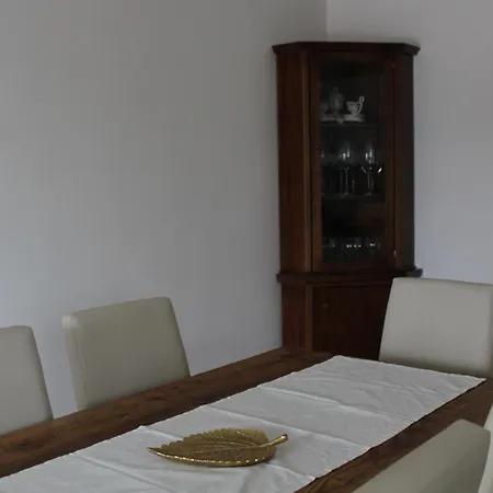 Il Silenzio Delle Colline Umbre - Vicino *