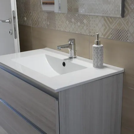 Il Silenzio Delle Colline Umbre - Vicino