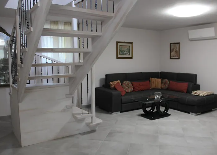 Il Silenzio Delle Colline Umbre - Vicino Todi