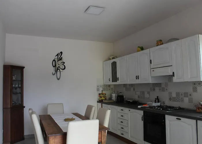 Il Silenzio Delle Colline Umbre - Vicino Todi