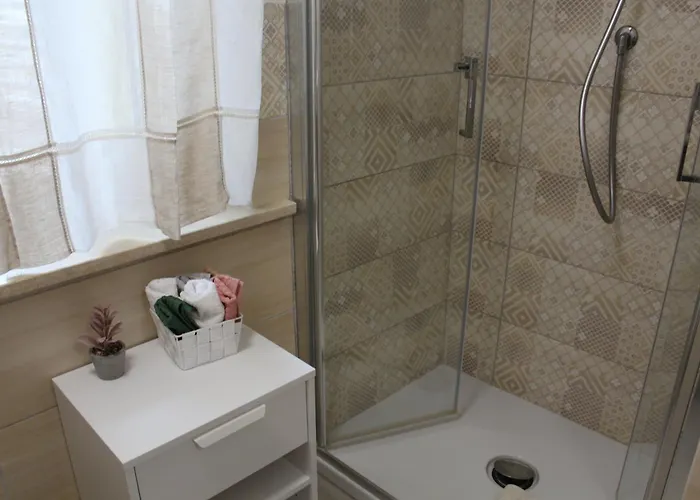 Il Silenzio Delle Colline Umbre - Vicino Todi