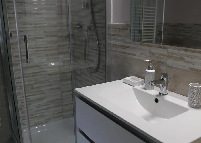 Il Silenzio Delle Colline Umbre - Vicino *