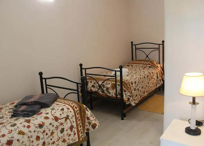 Il Silenzio Delle Colline Umbre - Vicino *