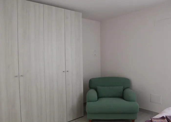 Il Silenzio Delle Colline Umbre - Vicino